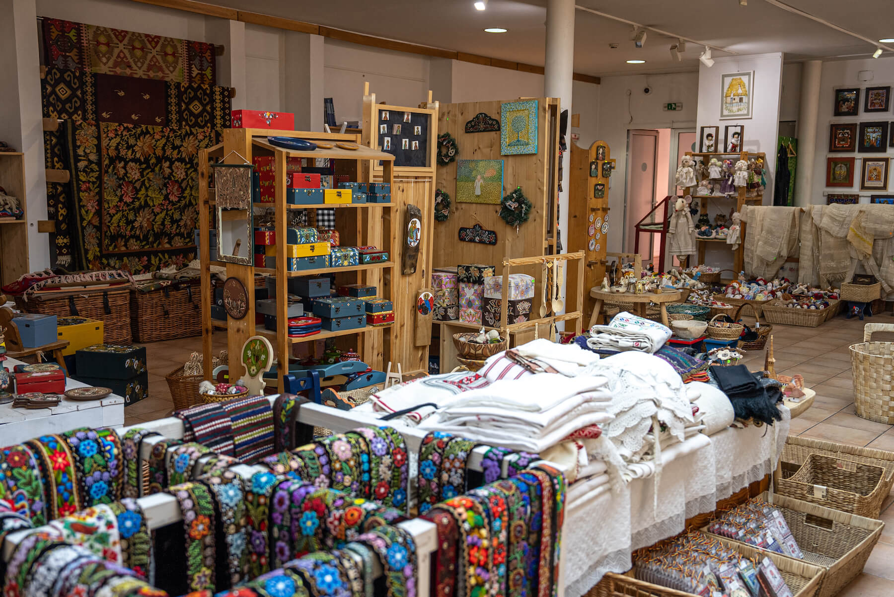 magazin muzeul taranului